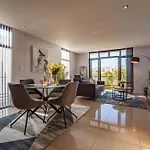Modern Beachfront Studio- 133 Eden On The Bay